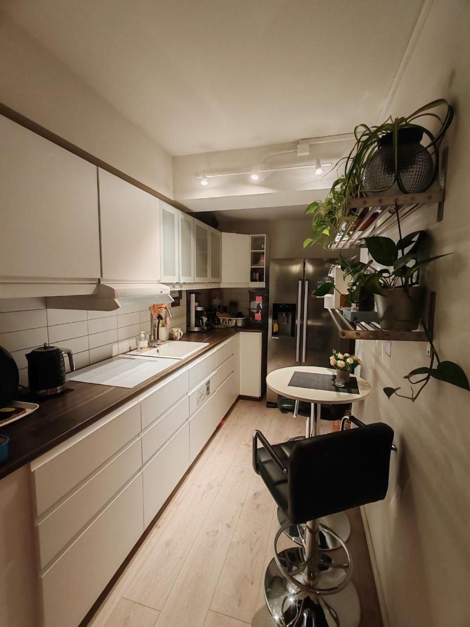 Central And Cozy Next To Oslo S Экстерьер фото